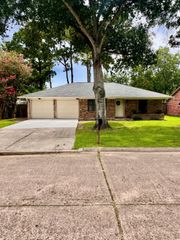 308 Moody Avenue, League City, TX 77573