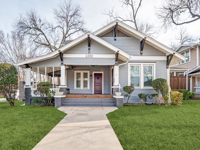 2200 W 10th Street, Dallas, TX 75208
