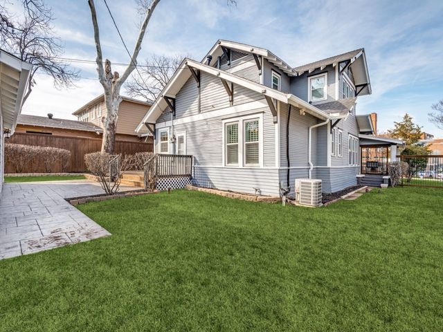 2200 W 10th Street, Dallas, TX 75208