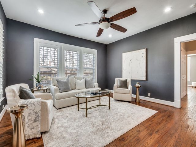 2200 W 10th Street, Dallas, TX 75208