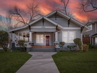 2200 W 10th Street, Dallas, TX 75208