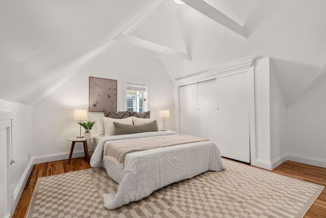 221 Highland Ave. 2, Somerville, MA 02143