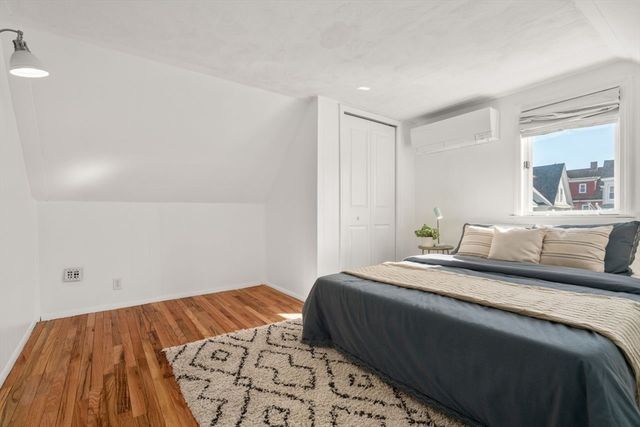 221 Highland Ave. 2, Somerville, MA 02143