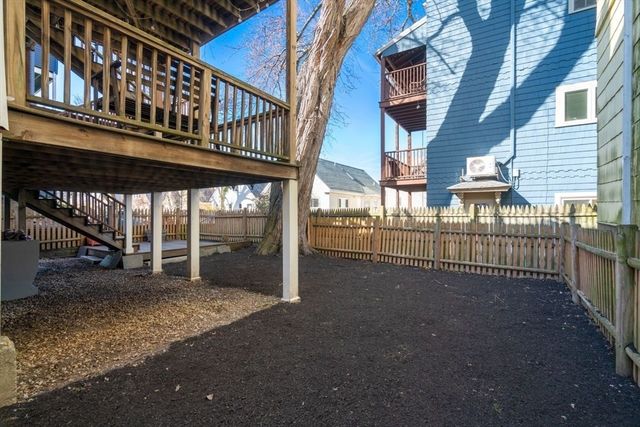 221 Highland Ave. 2, Somerville, MA 02143