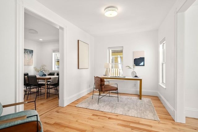 221 Highland Ave. 2, Somerville, MA 02143