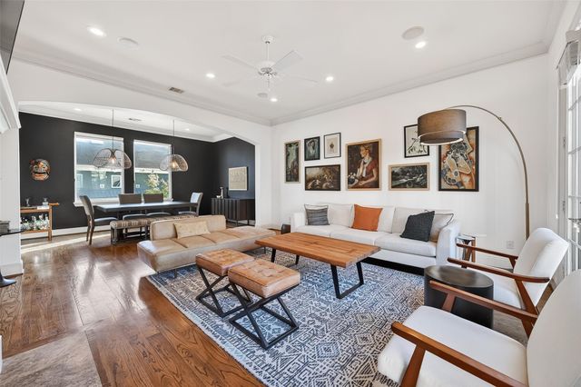 912 Lovett C, Houston, TX 77006