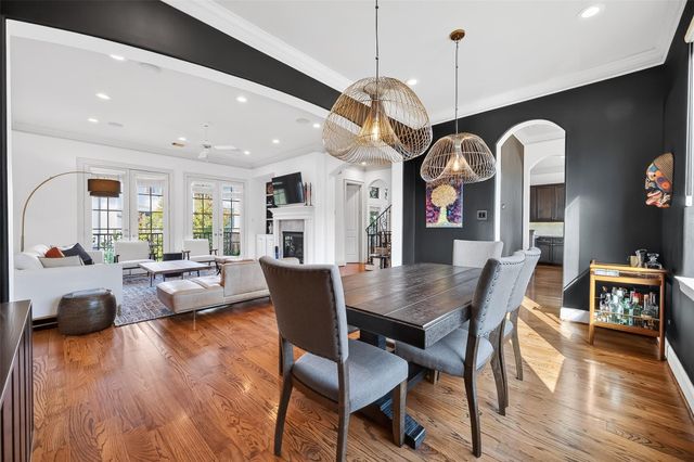 912 Lovett C, Houston, TX 77006