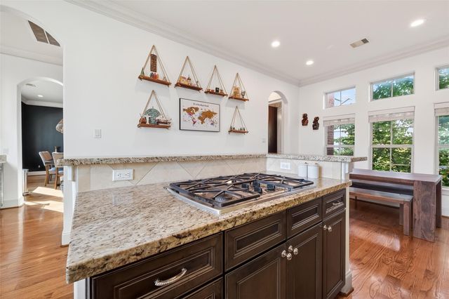 912 Lovett C, Houston, TX 77006