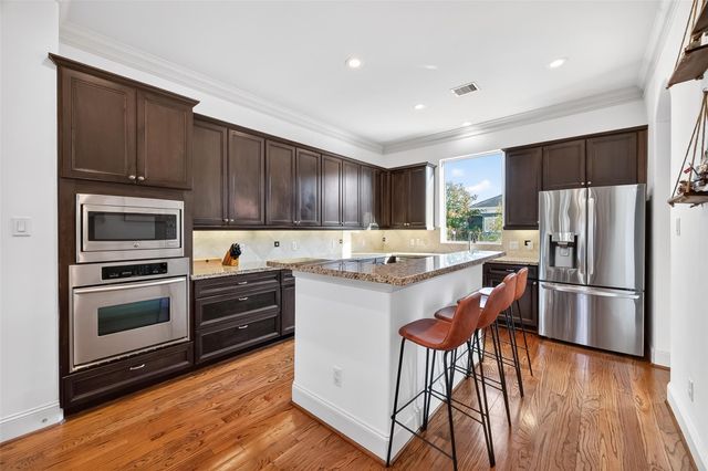 912 Lovett C, Houston, TX 77006