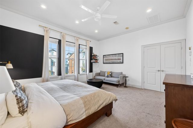 912 Lovett C, Houston, TX 77006