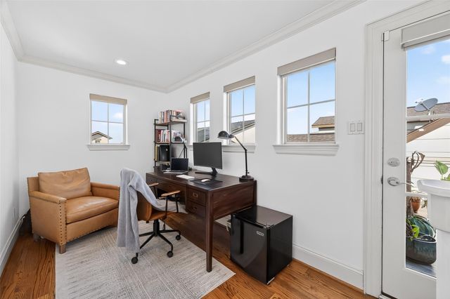 912 Lovett C, Houston, TX 77006