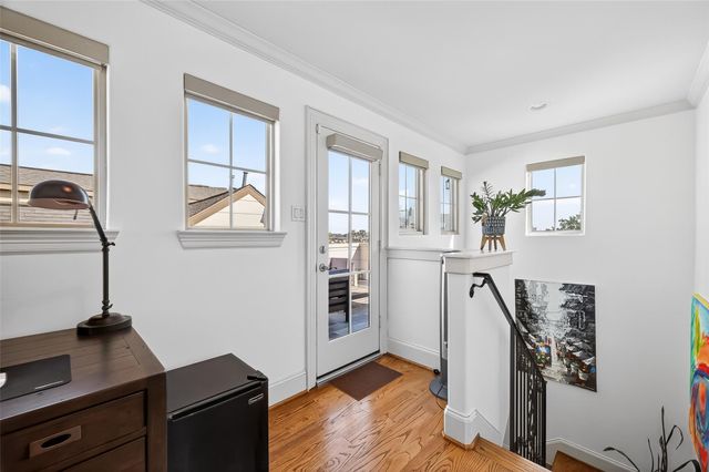 912 Lovett C, Houston, TX 77006