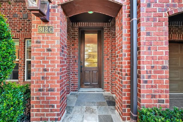 912 Lovett C, Houston, TX 77006