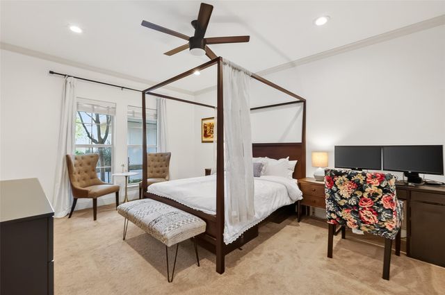 912 Lovett C, Houston, TX 77006