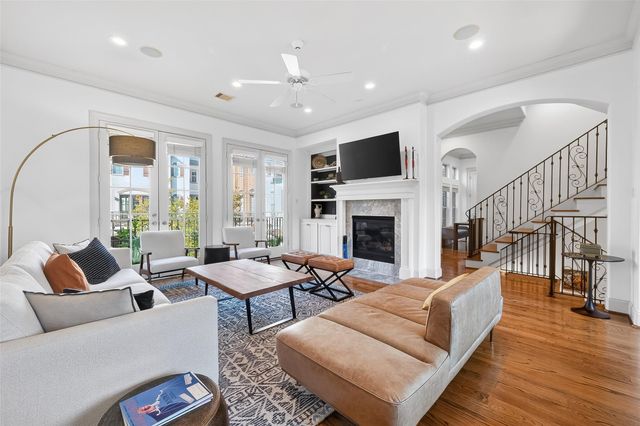 912 Lovett C, Houston, TX 77006