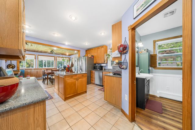 155 Forest St, Haverhill, MA 01832