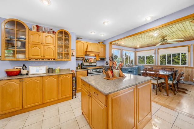 155 Forest St, Haverhill, MA 01832