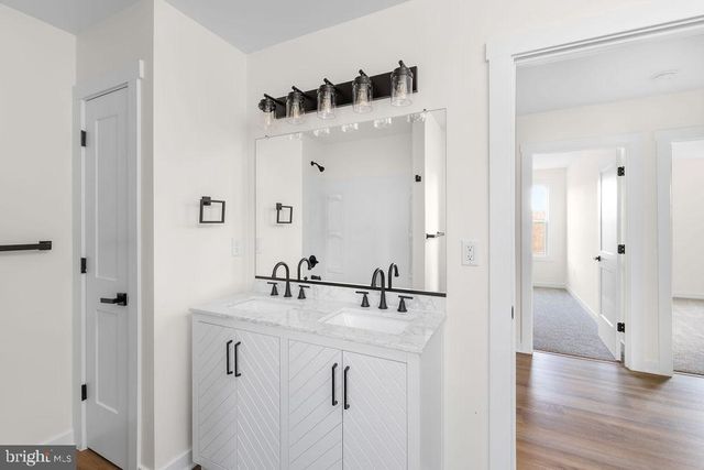 1086 REYNOLDS ROAD, Cross Junction, VA 22625