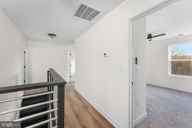 1086 REYNOLDS ROAD, Cross Junction, VA 22625