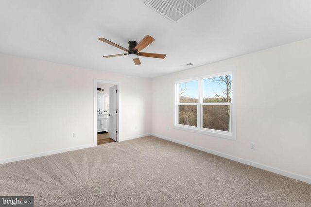 1086 REYNOLDS ROAD, Cross Junction, VA 22625