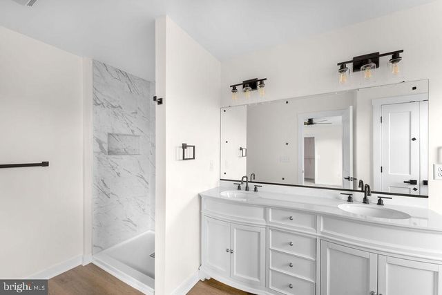 1086 REYNOLDS ROAD, Cross Junction, VA 22625