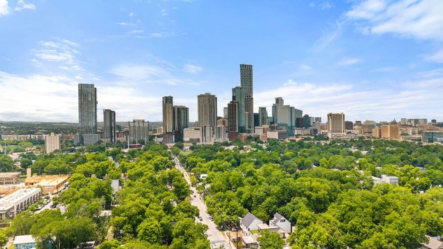 1604 Haskell ST 2, Austin, TX 78702