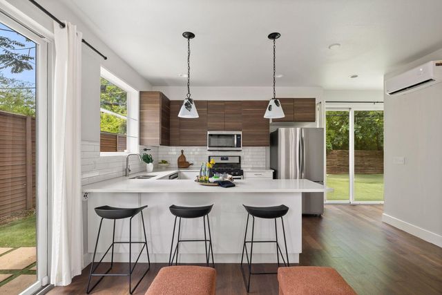 1604 Haskell ST 2, Austin, TX 78702