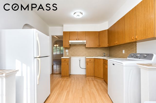 2325 E 26th Street, New York City, NY 11229
