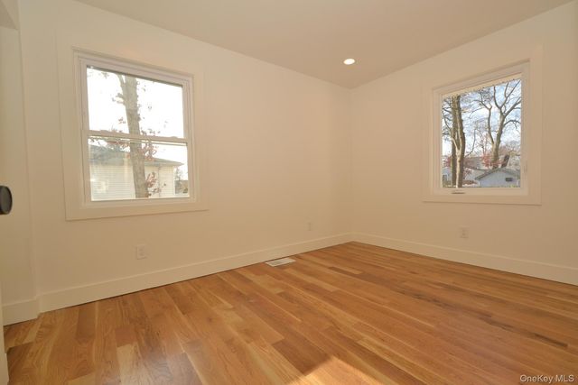 188 Ralph Avenue, Babylon, NY 11702