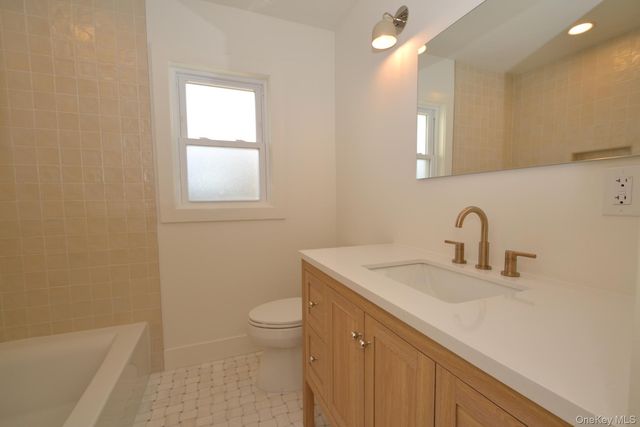 188 Ralph Avenue, Babylon, NY 11702