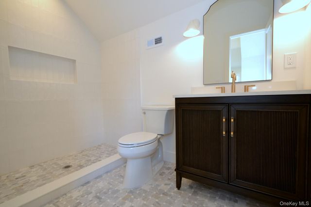 188 Ralph Avenue, Babylon, NY 11702