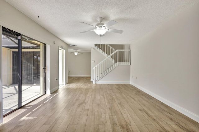 7118 71ST Way, West Palm Beach, FL 33407