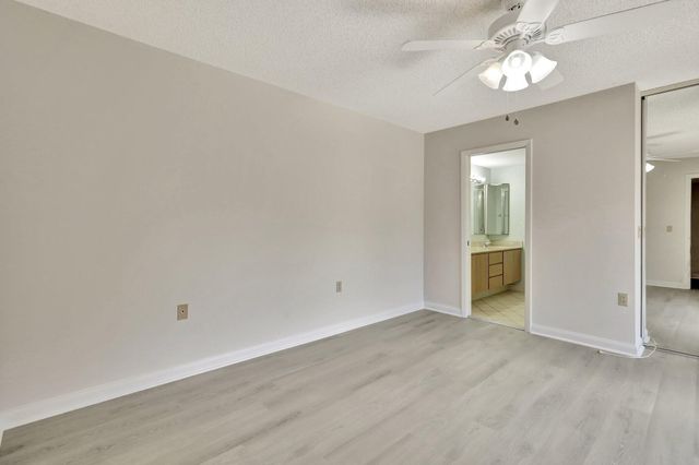 7118 71ST Way, West Palm Beach, FL 33407