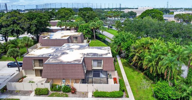 7118 71ST Way, West Palm Beach, FL 33407