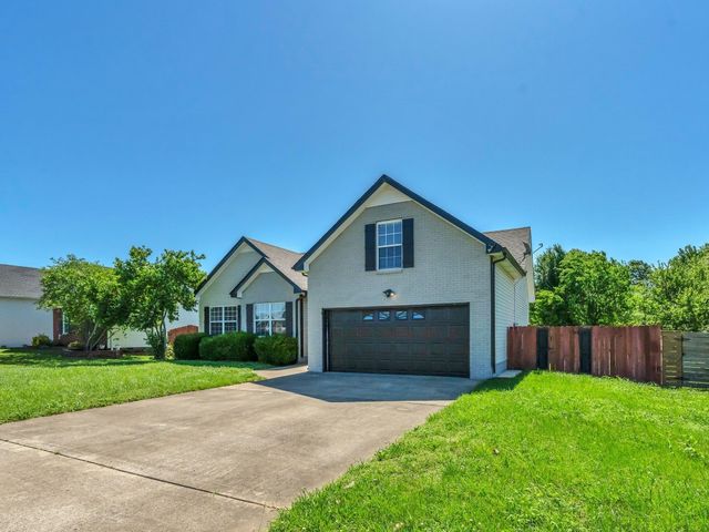 3825 Roscommon Way, Clarksville, TN 37040