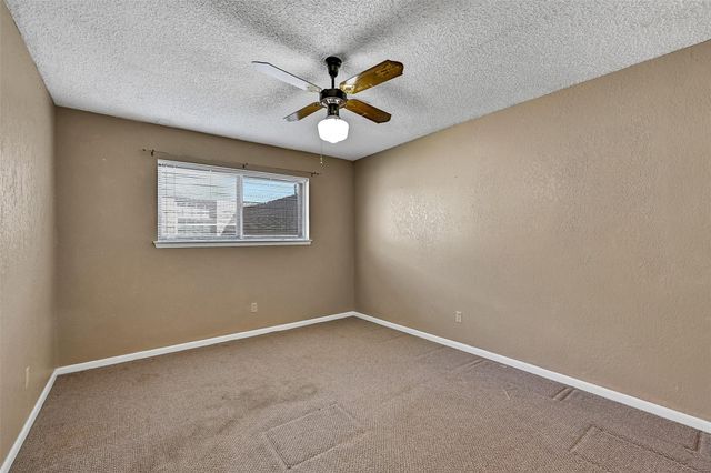 4102 18th Street N, Texas City, TX 77590