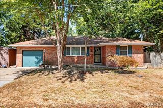 117 W Wickliffe Avenue, Collinsville, IL 62234