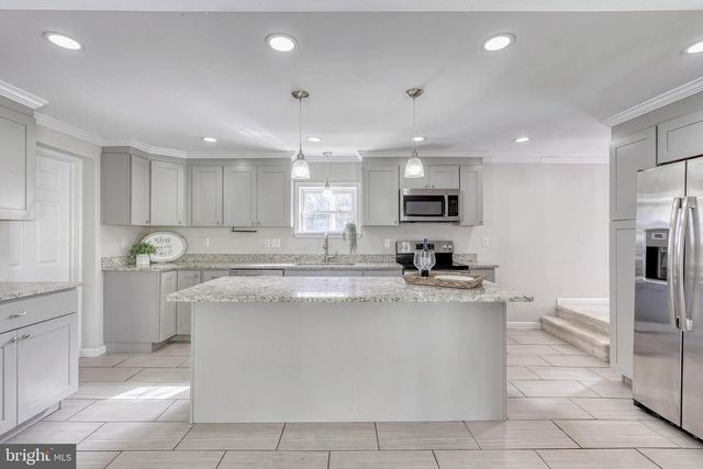 380 FRUITLYN DR, Dallastown, PA 17313