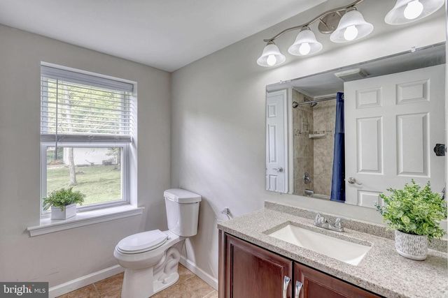 380 FRUITLYN DR, Dallastown, PA 17313