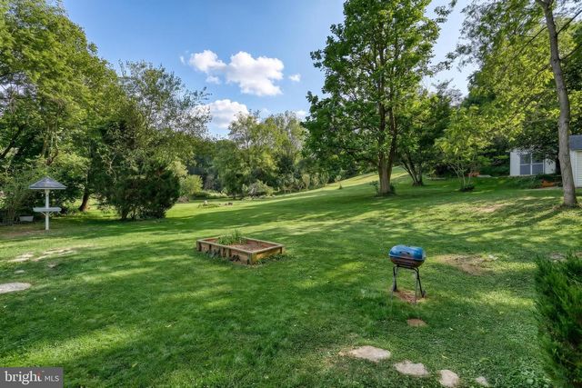 380 FRUITLYN DR, Dallastown, PA 17313