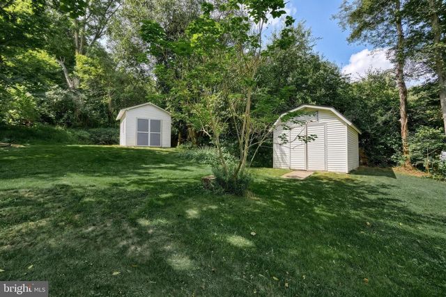 380 FRUITLYN DR, Dallastown, PA 17313