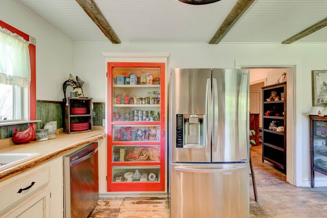 1301 Zion Hill Loop, Weatherford, TX 76088