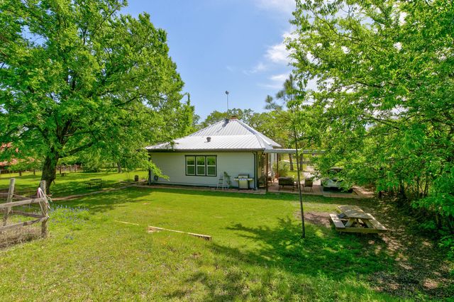 1301 Zion Hill Loop, Weatherford, TX 76088