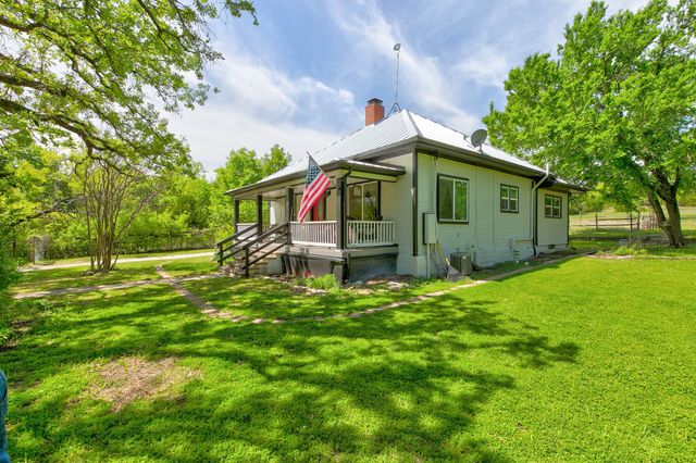 1301 Zion Hill Loop, Weatherford, TX 76088