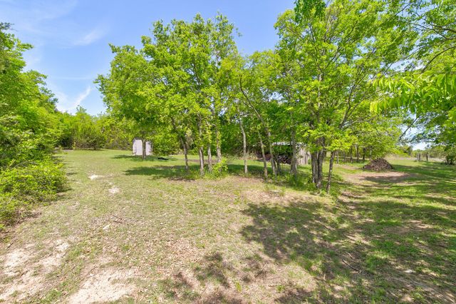 1301 Zion Hill Loop, Weatherford, TX 76088