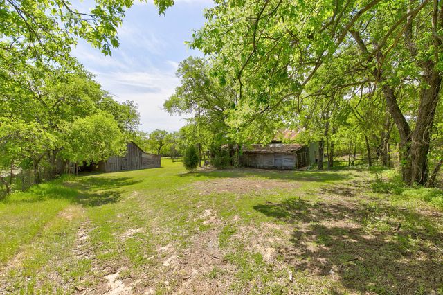1301 Zion Hill Loop, Weatherford, TX 76088