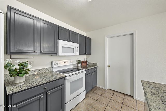 1750 E RENEGADE Trail, San Tan Valley, AZ 85143