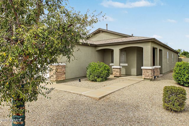 1750 E RENEGADE Trail, San Tan Valley, AZ 85143