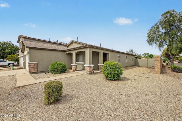 1750 E RENEGADE Trail, San Tan Valley, AZ 85143
