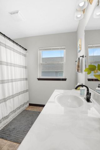 4607 Loren Drive, Cedar Falls, IA 50613